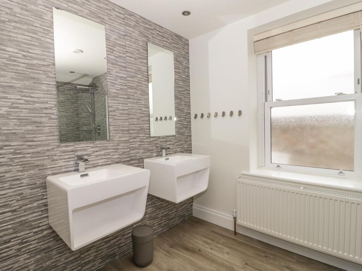 Charnwood Villa Llandudno Bagian luar foto