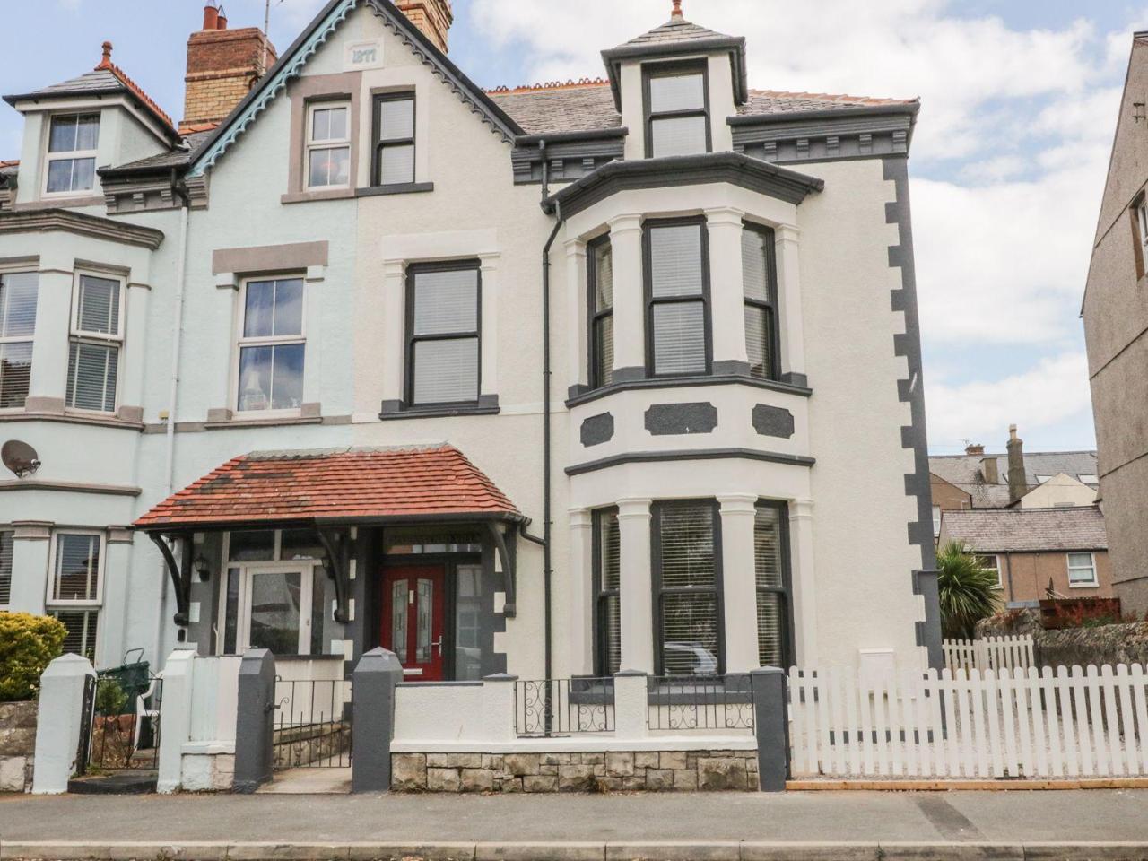 Charnwood Villa Llandudno Bagian luar foto