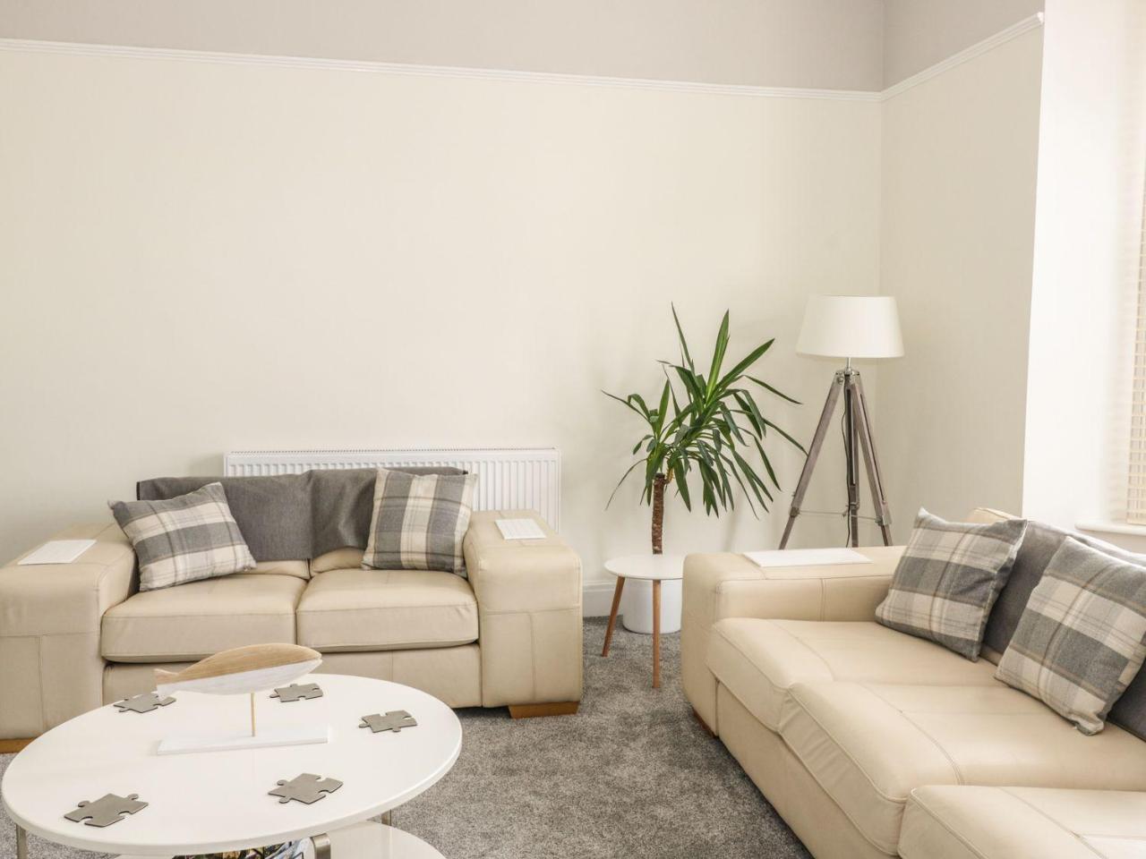 Charnwood Villa Llandudno Bagian luar foto